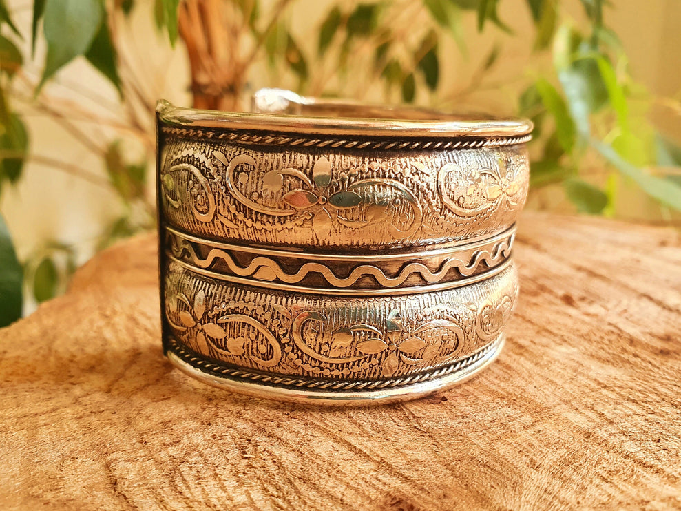 Floral Silver Cuff Bracelet / Tribal / Unisex / Celtic / Boho / Ethnic / Rustic / Bohemian / Gypsy / Cosplay / Costume