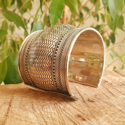 Textured Silver Cuff Bracelet / Tribal / Hammered / Boho / Ethnic / Rustic / Bohemian / Hippie / Gypsy / Mens jewelery / Cosplay / Unisex /