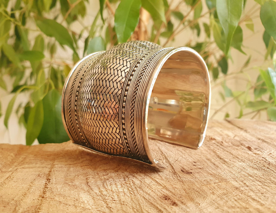 Textured Silver Cuff Bracelet / Tribal / Hammered / Boho / Ethnic / Rustic / Bohemian / Hippie / Gypsy / Mens jewelery / Cosplay / Unisex /