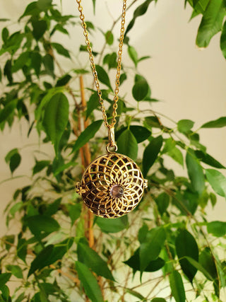 Golden Bola Necklace Brass & Amethyst / Pregnancy / Hypoallergenic / Harmony Ball / Chimes / Bell / Vegan / Ethnic / Boho / Hippie / 