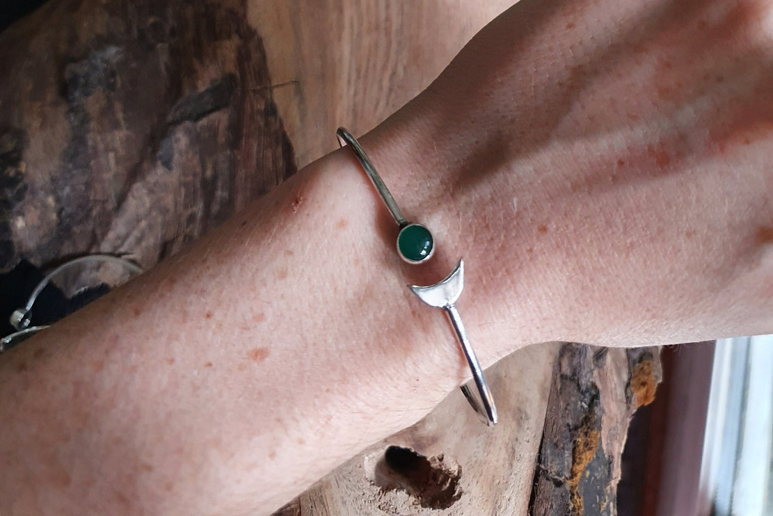 Silver Moon Bracelet / Green Onyx / Bangle / Galaxy / Solar System / Planets / Boho / Adjustable / Hippie / Chic / Sun