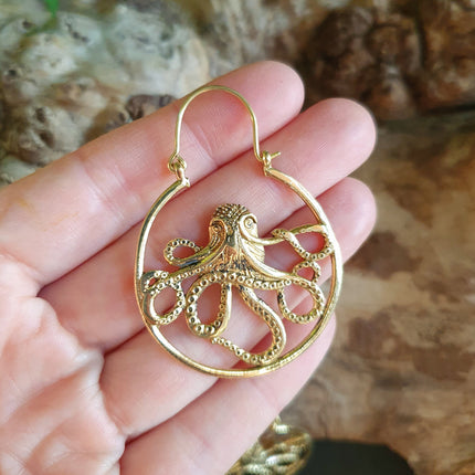 Golden Octopus Earrings / Pirate / Ocean / Nautical / Sailor / Marine / Sea / Sealife / Fish / Animals / Nature