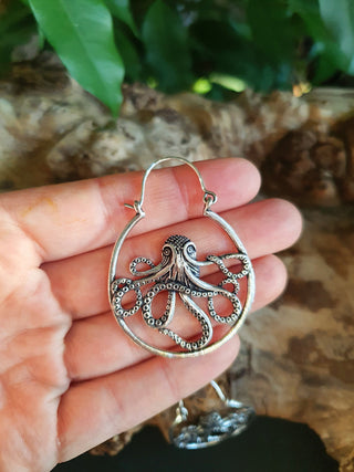 Silver Octopus Earrings / Pirate / Ocean / Tentacle Nautical / Sailor / Marine / Sea / Sealife / Fish / Animals / Nature