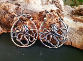 Silver Octopus Earrings / Pirate / Ocean / Tentacle Nautical / Sailor / Marine / Sea / Sealife / Fish / Animals / Nature