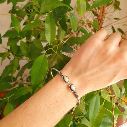 Bali Tiger Eye Silver Bracelet / Bangle / Ethnic / Rustic / Bohemian / Hippie / Gypsy / Psy / Adjustable / White stone