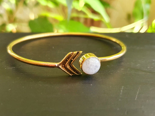 Moonstone Arrow Bracelet / Bangle / Brass / Ethnic / Rustic / Bohemian / Hippie / Gypsy / Psy / Chic / Jewellery / Body / Adjustable