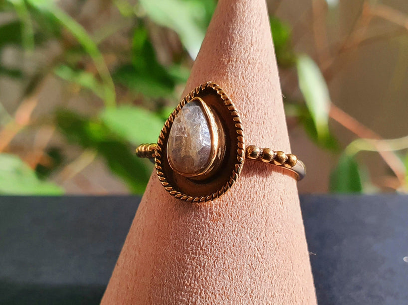 Ethnic style Brass & Labradorite / Boho / Bohemian / Psy / Rustic / Tribal / Gypsy / Festival / Healing / Festival 