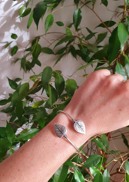 Silver Leaf Bracelet / Bangle / Nature / Plants / Garden / Ethnic / Rustic / Bohemian / Hippie / Gypsy / Jewellery / Body / Adjustable