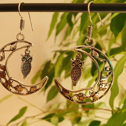 Owl In the Moon Dangle Silver Earrings / Stars / Birds / Drop / Rustic / Animals / Hippie / Gypsy / Nature / Boho / Bohemian / Festival