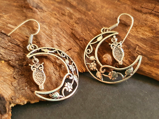 Owl In the Moon Dangle Silver Earrings / Stars / Birds / Drop / Rustic / Animals / Hippie / Gypsy / Nature / Boho / Bohemian / Festival