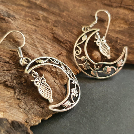 Owl In the Moon Dangle Silver Earrings / Stars / Birds / Drop / Rustic / Animals / Hippie / Gypsy / Nature / Boho / Bohemian / Festival