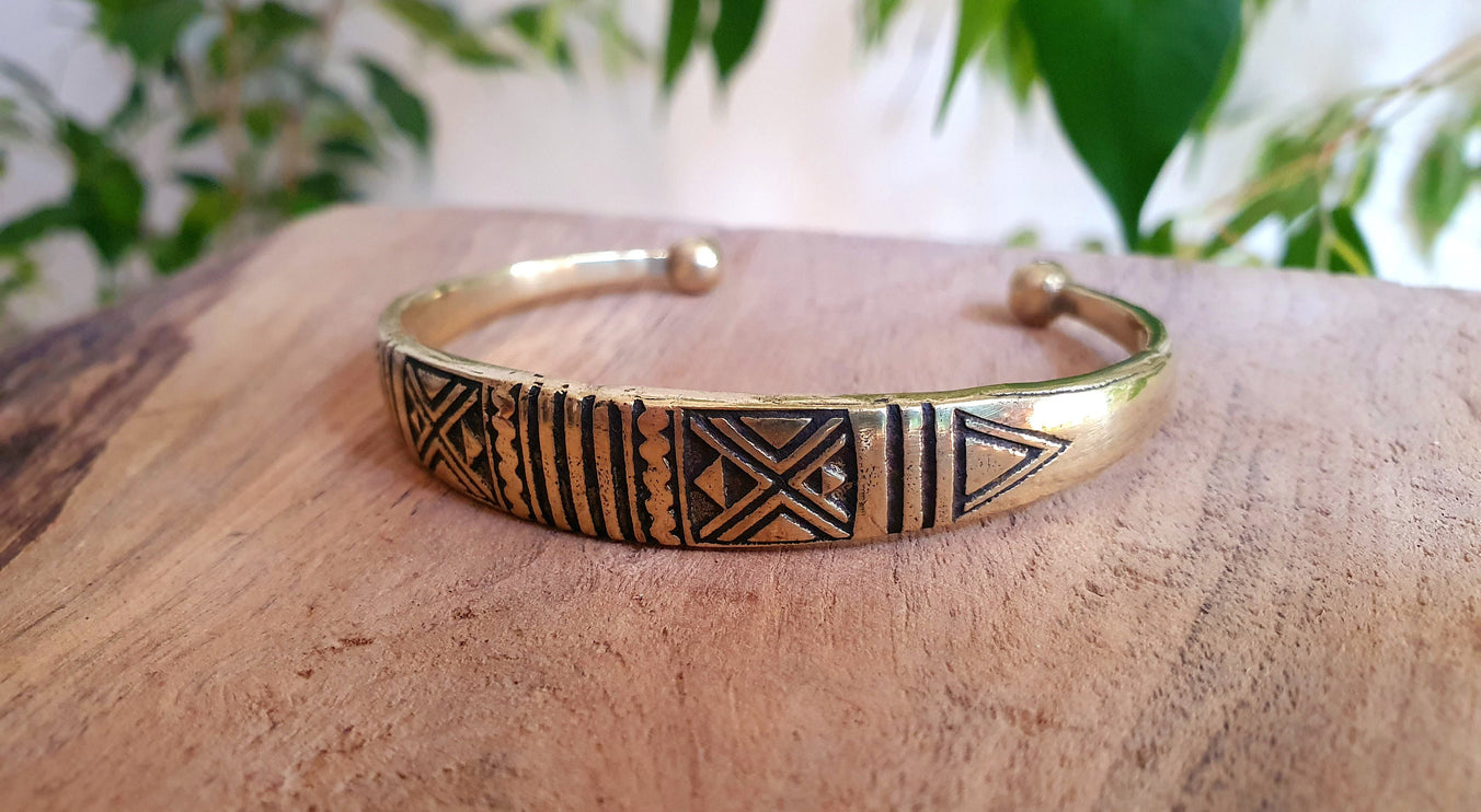 Aztec Brass Bracelet / Tuareg Jewelry / Cuff / Unisex / Boho / Ethnic / Costume / Bohemian / Medieval / Gypsy / Geometric /