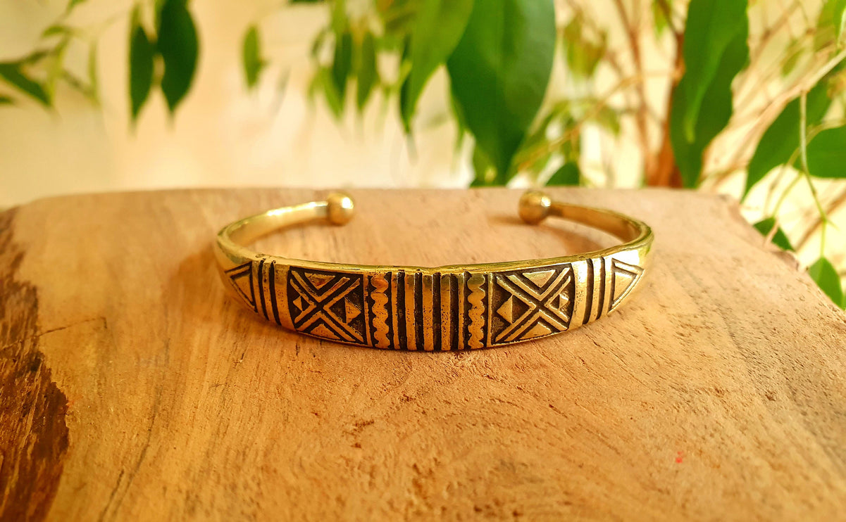 Aztec Brass Bracelet / Tuareg Jewelry / Cuff / Unisex / Boho / Ethnic / Costume / Bohemian / Medieval / Gypsy / Geometric /