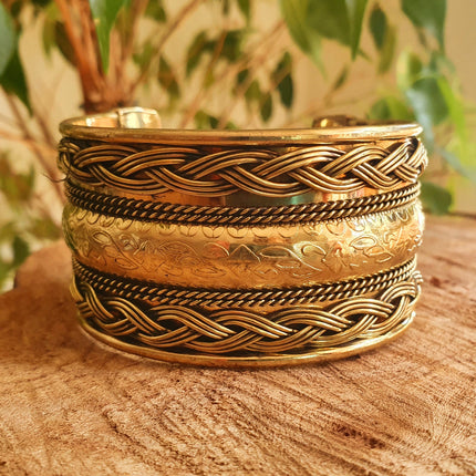 Textured Golden Cuff Bracelet / Tribal / Unisex / Celtic / Nordic / Boho / Ethnic / Rustic / Bohemian / Gypsy / Jewellery / Mens jewelery /