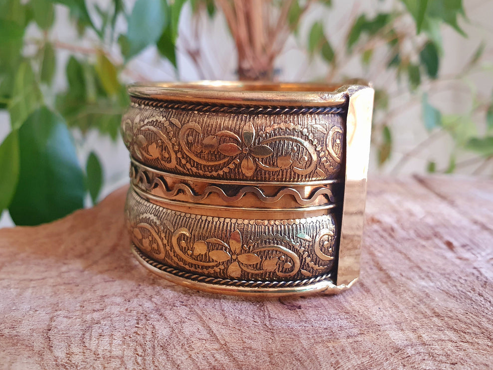 Floral Golden Cuff Bracelet / Tribal / Unisex / Celtic / Boho / Ethnic / Rustic / Bohemian / Gypsy / Cosplay / Costume