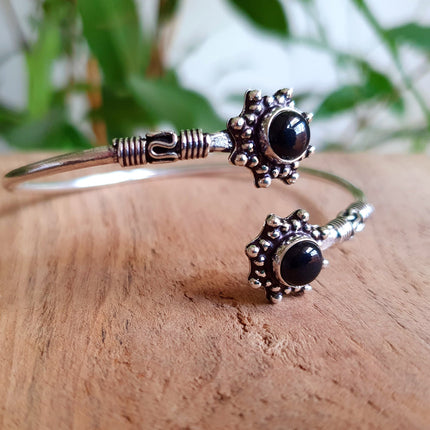 Bali Flower Silver Bracelet / Black Onyx / Bangle / Ethnic / Rustic / Bohemian / Hippie / Gypsy / Psy / Adjustable