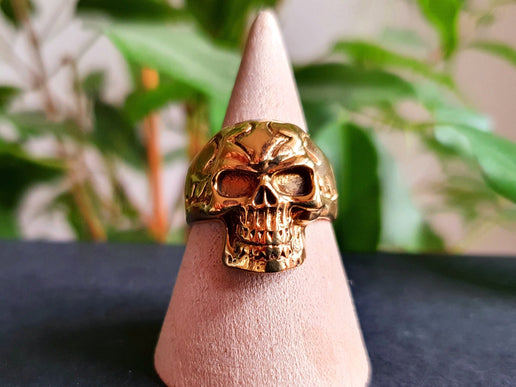 Gold Skull Ring / Mens Ring / Large size / Goth / Punk / Steampunk / Halloween / Mens jewelery / mens gift