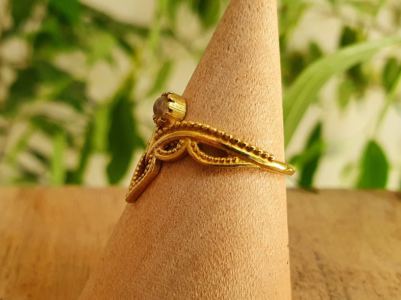 Ethnic style Brass & Labradorite / Boho / Bohemian / Psy / Rustic / Tribal / Gypsy / Festival / Healing / Festival