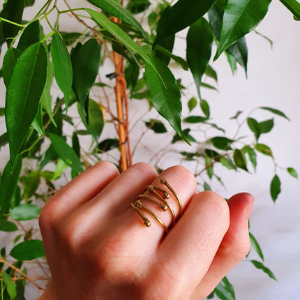 Minimaliste Brass Ring / Modern / Contemporary / Boho / Adjustable / Bohemian / Psy / Rustic / Tribal / Gypsy / Festival / Healing /