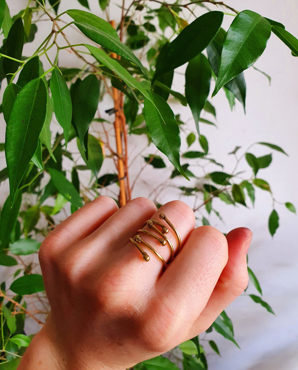 Minimaliste Brass Ring / Modern / Contemporary / Boho / Adjustable / Bohemian / Psy / Rustic / Tribal / Gypsy / Festival / Healing /