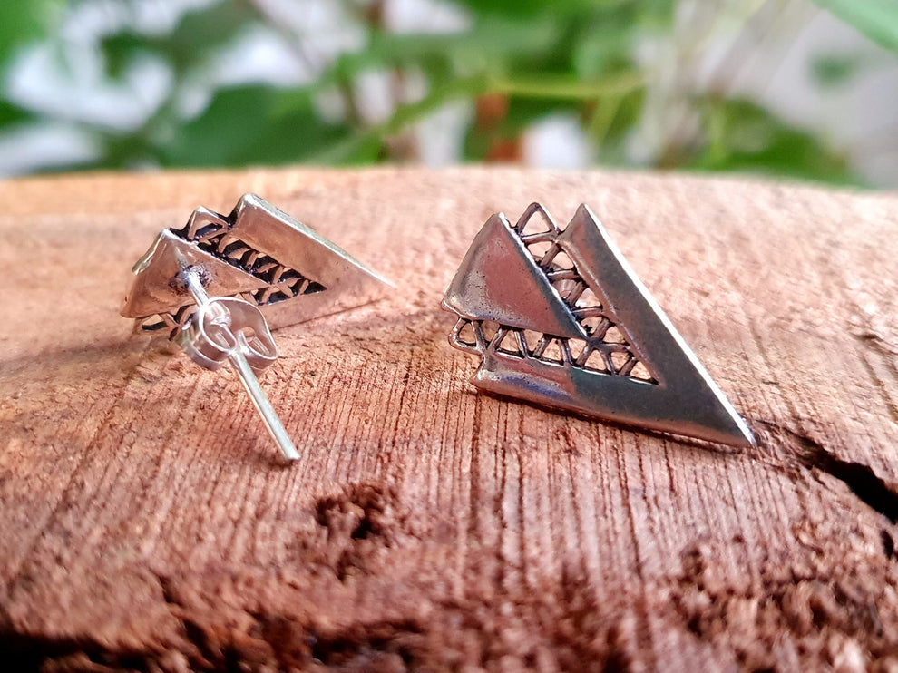 Contemporary Silver Minimalist Triangle Stud Earrings / Geometric Chic Ethnic Boho Bohemian Chic Gypsy Spiral Hippie Festival