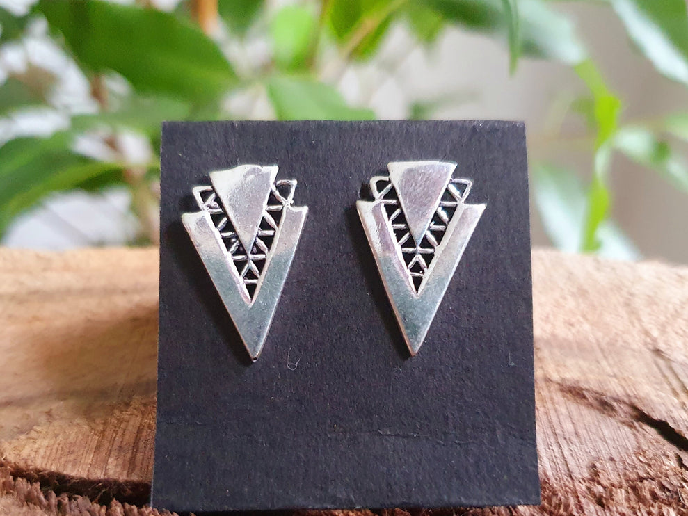 Contemporary Silver Minimalist Triangle Stud Earrings / Geometric Chic Ethnic Boho Bohemian Chic Gypsy Spiral Hippie Festival