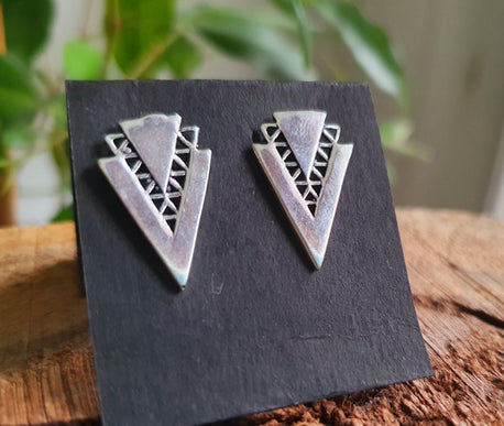 Contemporary Silver Minimalist Triangle Stud Earrings / Geometric Chic Ethnic Boho Bohemian Chic Gypsy Spiral Hippie Festival