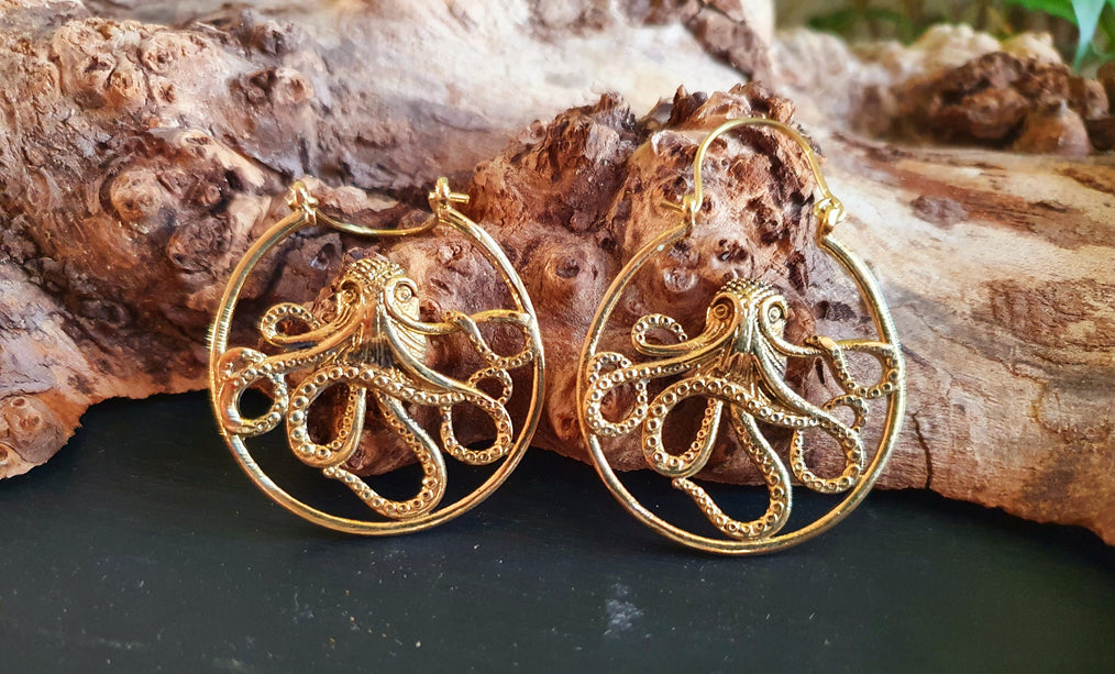 Golden Octopus Earrings / Pirate / Ocean / Nautical / Sailor / Marine / Sea / Sealife / Fish / Animals / Nature