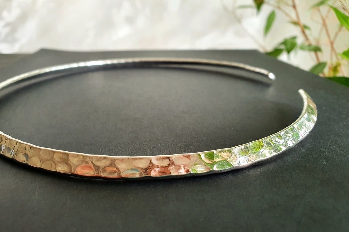 Hammered Silver Choker Necklace / Rustic / Gypsy / Lightweight / Boho / Tribal / Hippie / Rustic / Vegan /