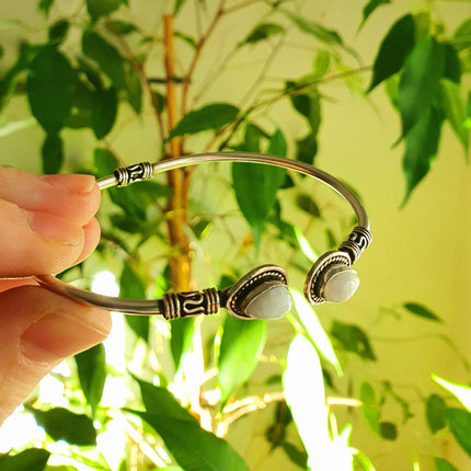 Bali Moonstone Silver Bracelet / Bangle / Ethnic / Rustic / Bohemian / Hippie / Gypsy / Psy / Adjustable / White stone