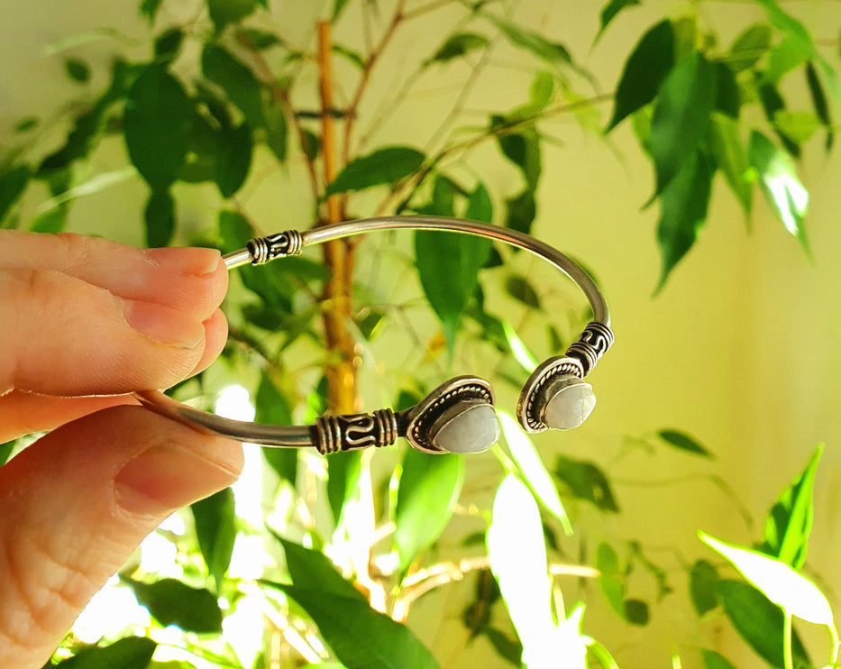 Bali Moonstone Silver Bracelet / Bangle / Ethnic / Rustic / Bohemian / Hippie / Gypsy / Psy / Adjustable / White stone