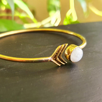 Moonstone Arrow Bracelet / Bangle / Brass / Ethnic / Rustic / Bohemian / Hippie / Gypsy / Psy / Chic / Jewellery / Body / Adjustable