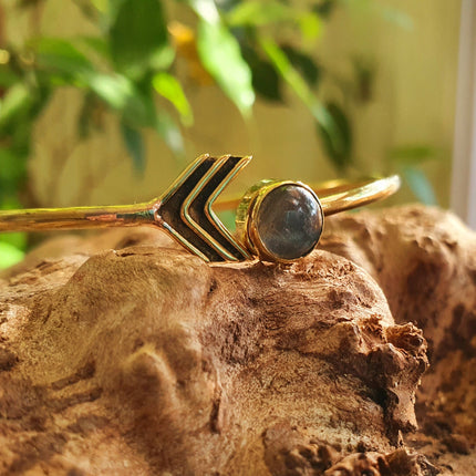 Labradorite Bracelet / Bangle / Brass / Ethnic / Rustic / Bohemian / Hippie / Gypsy / Psy / Chic / Jewellery / Body / Adjustable