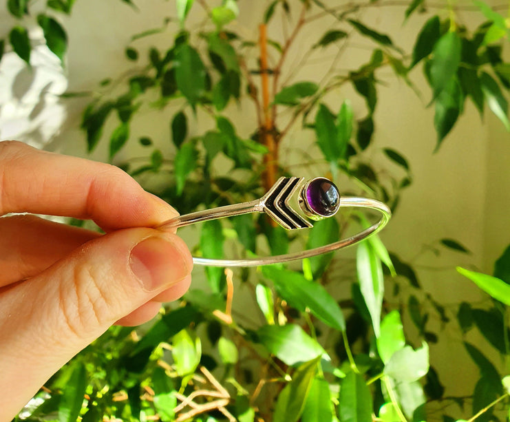Silver Arrow Bracelet Amethyst / Bangle / Arm Bracelet / Ethnic / Rustic / Bohemian / Hippie / Gypsy / Psy / Adjustable