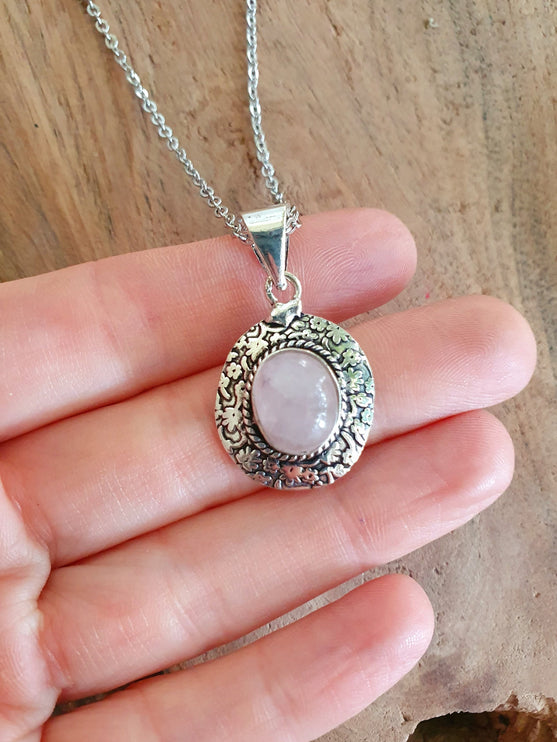 Rose Quartz Silver Necklace / Simple / Classic / Hypoallergenic / Boho / Inca / Ethnic / Hypoallergenic / Illuminati