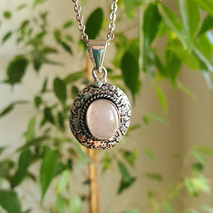 Rose Quartz Silver Necklace / Simple / Classic / Hypoallergenic / Boho / Inca / Ethnic / Hypoallergenic / Illuminati