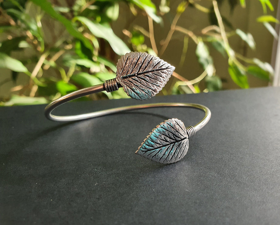 Silver Leaf Bracelet / Bangle / Nature / Plants / Garden / Ethnic / Rustic / Bohemian / Hippie / Gypsy / Jewellery / Body / Adjustable