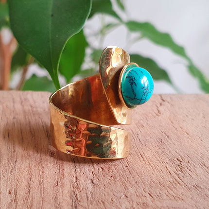 Ethnic style Brass & Turquoise Ring / Adjustable / Boho / Bohemian / Psy / Rustic / Tribal / Gypsy / Festival / Healing / Festival