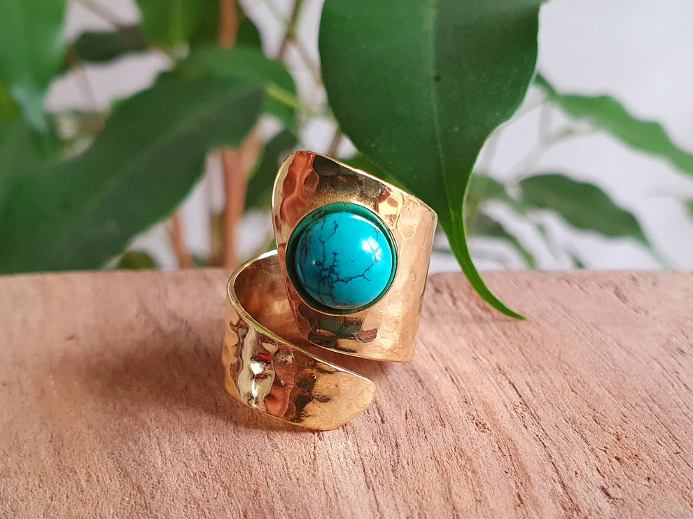 Ethnic style Brass & Turquoise Ring / Adjustable / Boho / Bohemian / Psy / Rustic / Tribal / Gypsy / Festival / Healing / Festival