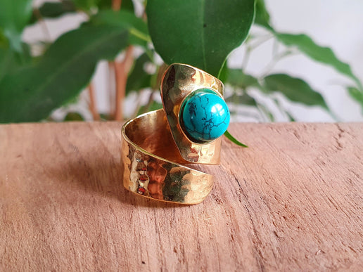 Ethnic style Brass & Turquoise Ring / Adjustable / Boho / Bohemian / Psy / Rustic / Tribal / Gypsy / Festival / Healing / Festival