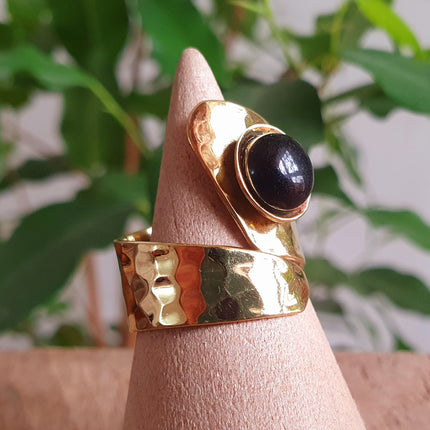 Ethnic style Brass & Black Onyx Ring / Adjustable / Boho / Bohemian / Psy / Rustic / Tribal / Gypsy / Festival / Healing / Festival