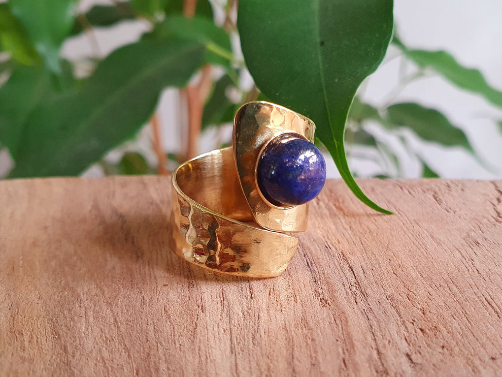 Ethnic style Brass & Lapis Lazuli Ring / Adjustable / Boho / Bohemian / Psy / Rustic / Tribal / Gypsy / Festival / Healing / Festival