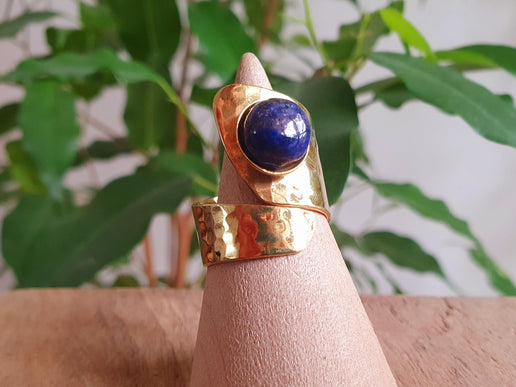 Ethnic style Brass & Lapis Lazuli Ring / Adjustable / Boho / Bohemian / Psy / Rustic / Tribal / Gypsy / Festival / Healing / Festival