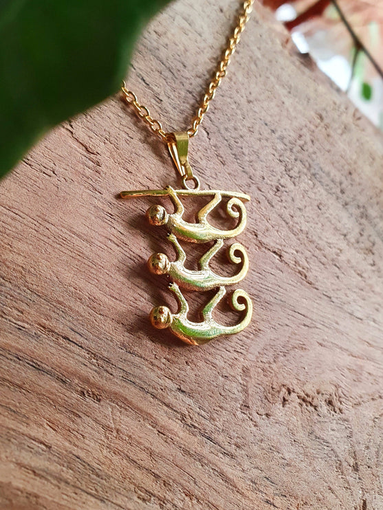 Three Monkeys Necklace / Jungle / Animal / Minimalist / Contemporary / Boho / Modern / Chic / Pretty / Chain / Nature