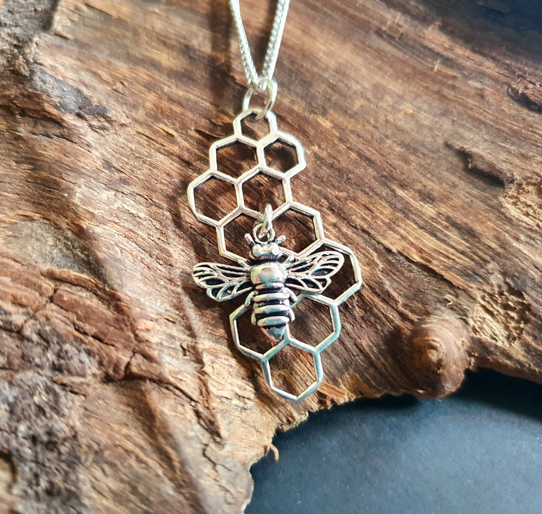 Bumble Bee & Honeycomb Necklace / Minimalist / Contemporary / Boho / Modern / Chic / Pretty / Chain / Nature