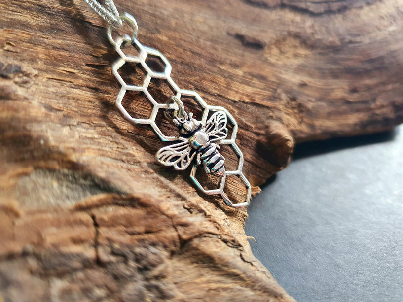 Bumble Bee & Honeycomb Necklace / Minimalist / Contemporary / Boho / Modern / Chic / Pretty / Chain / Nature