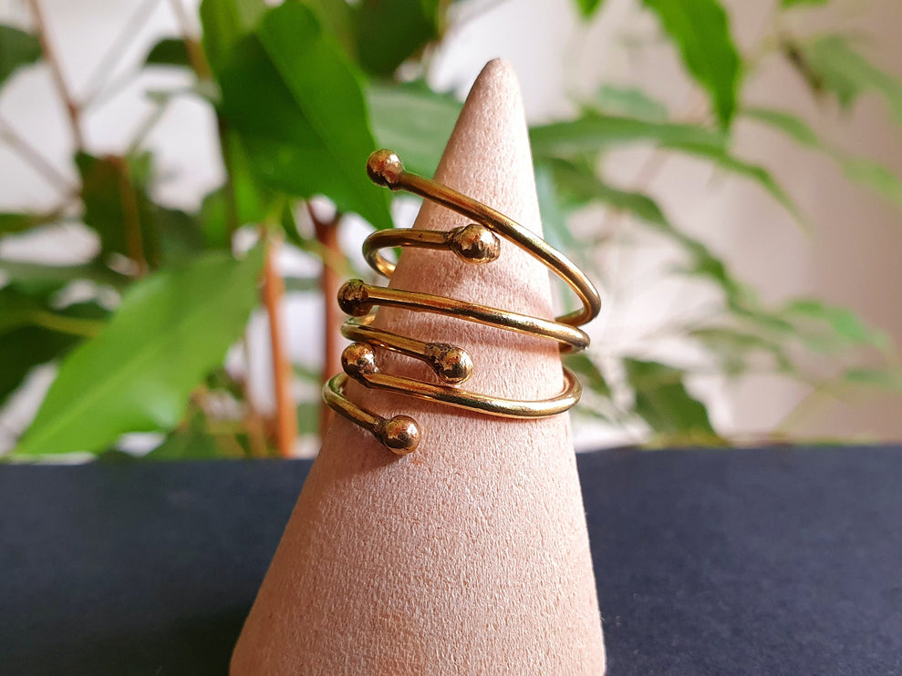 Minimaliste Brass Ring / Modern / Contemporary / Boho / Adjustable / Bohemian / Psy / Rustic / Tribal / Gypsy / Festival / Healing /