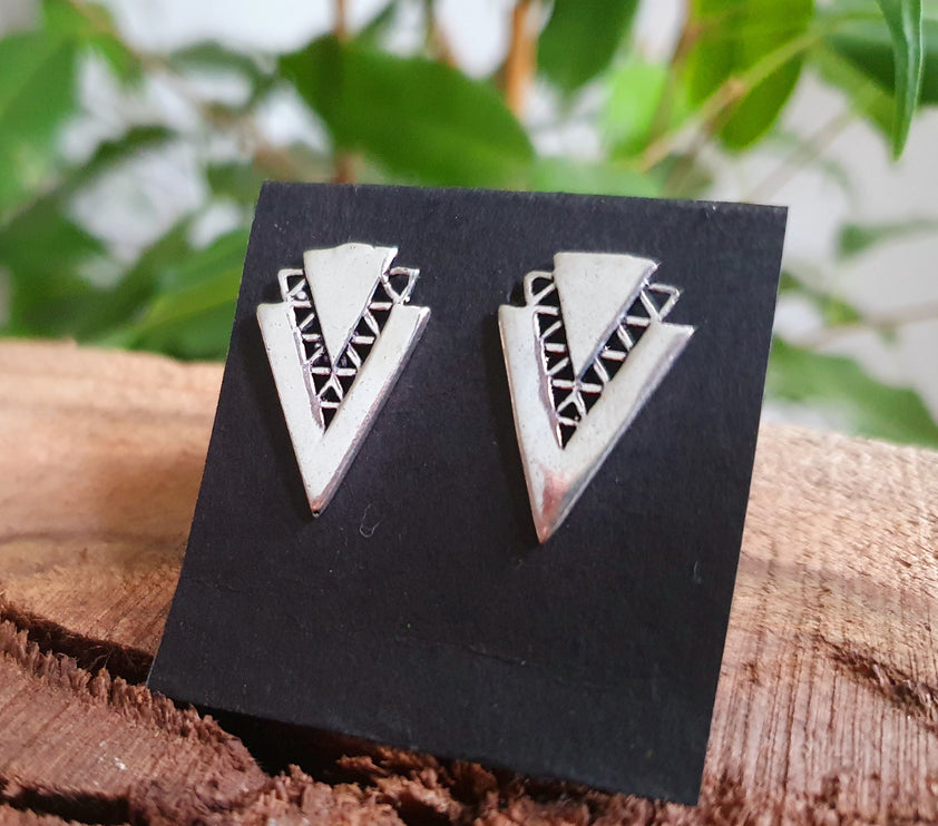 Contemporary Silver Minimalist Triangle Stud Earrings / Geometric Chic Ethnic Boho Bohemian Chic Gypsy Spiral Hippie Festival