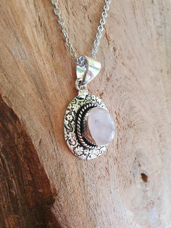 Rose Quartz Silver Necklace / Simple / Classic / Hypoallergenic / Boho / Inca / Ethnic / Hypoallergenic / Illuminati