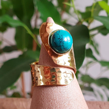 Ethnic style Brass & Turquoise Ring / Adjustable / Boho / Bohemian / Psy / Rustic / Tribal / Gypsy / Festival / Healing / Festival